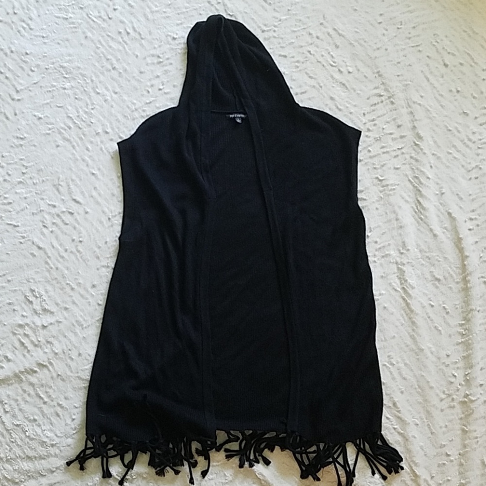 Soft Hooded Vest with Fringe